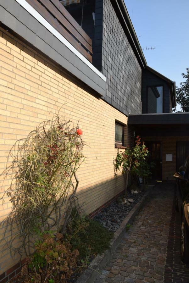 schönes Apartment mit Dachterrasse Oldenburg Exterior foto